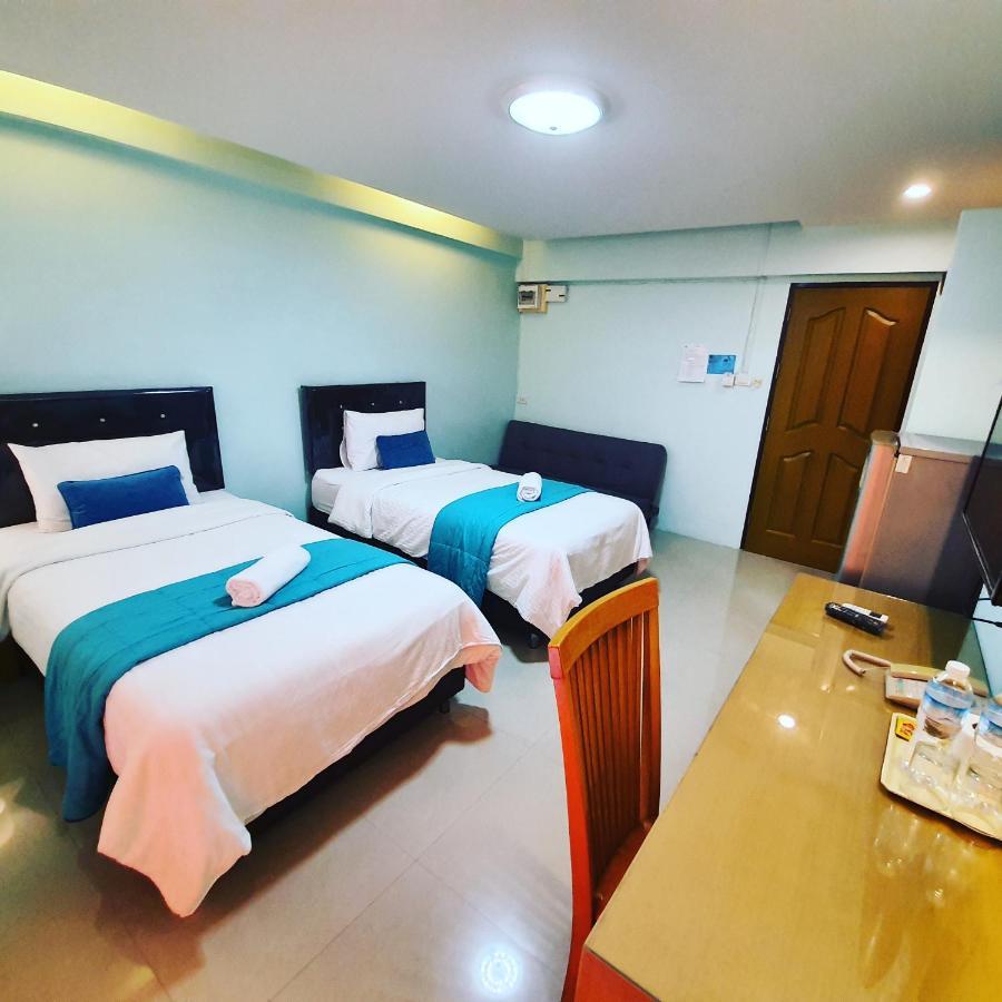 J.Residence Samut Prakan Bagian luar foto